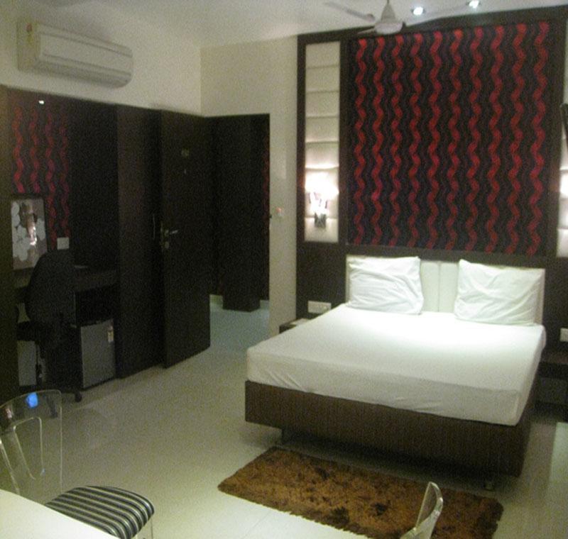 Hotel D'Grand Bareilly Esterno foto