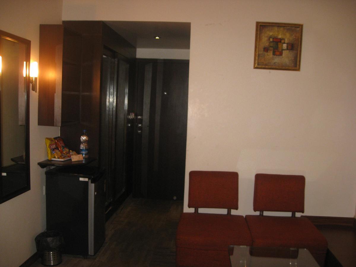Hotel D'Grand Bareilly Esterno foto